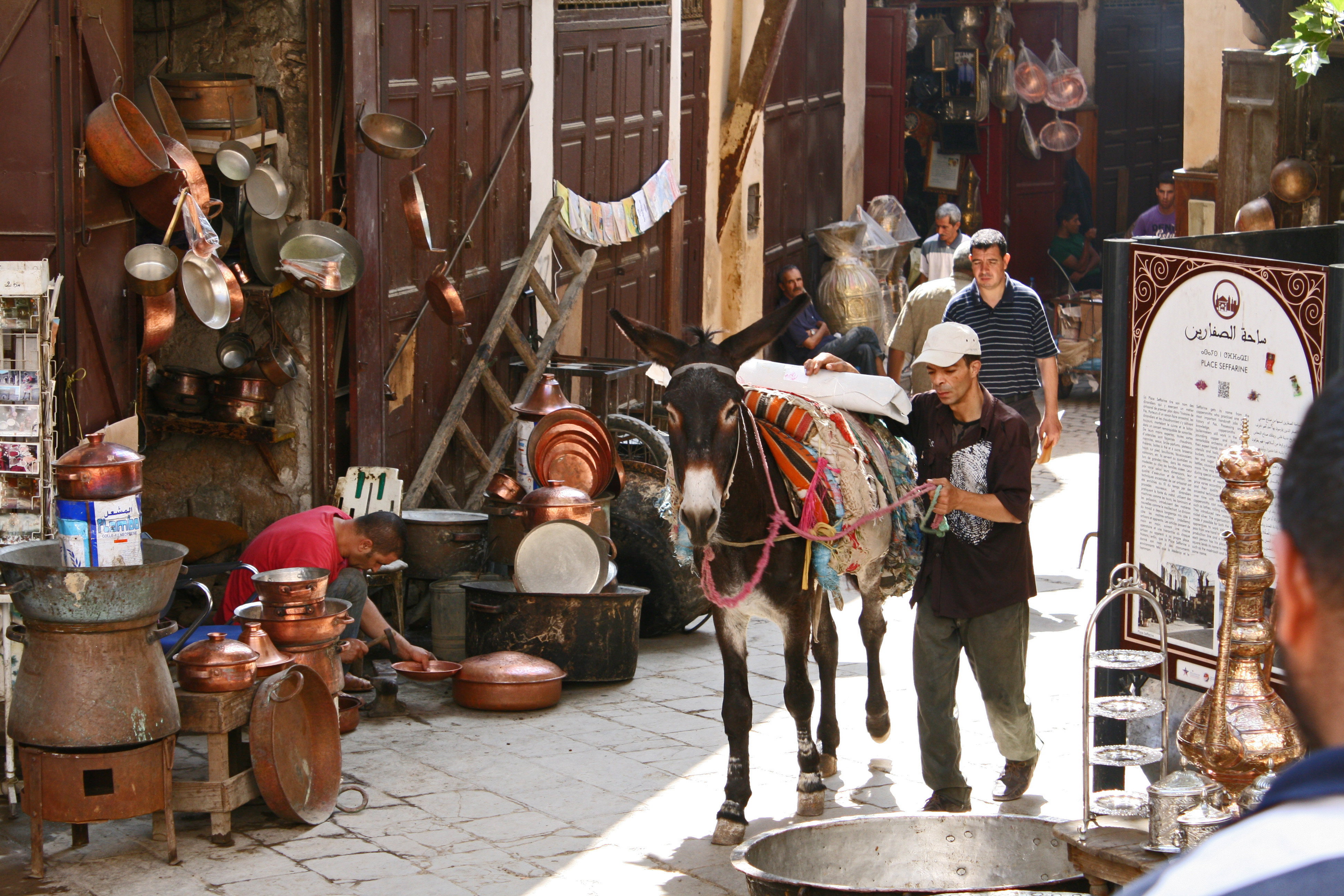 Straattafereeltje in Fez