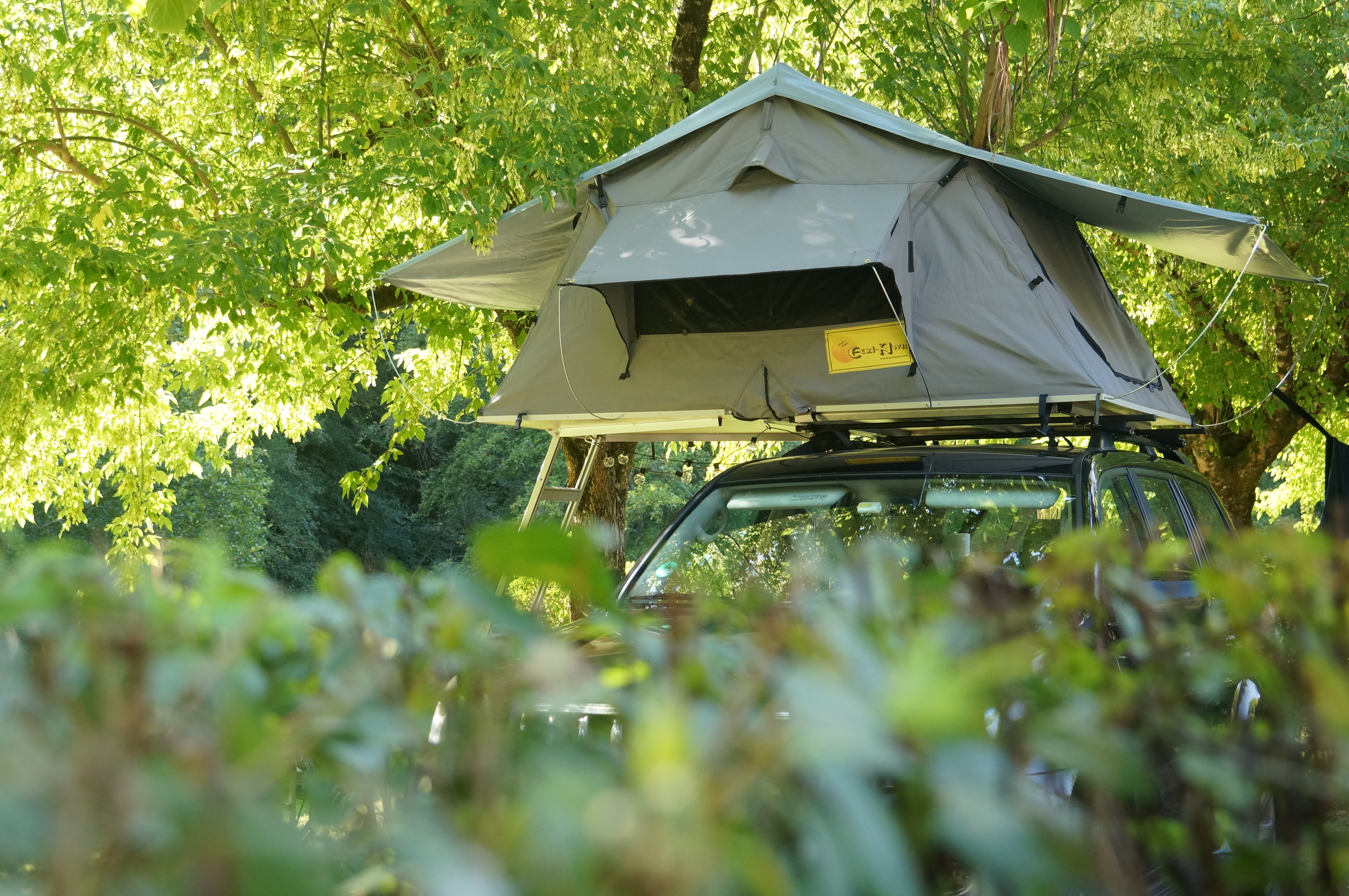 De daktent in vol ornaat.